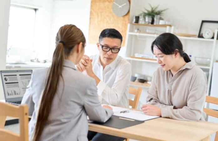 Versement d'une assurance vie après 80 ans : ce qu'il faut savoir Versement d'une assurance vie après 80 ans : ce qu'il faut savoir