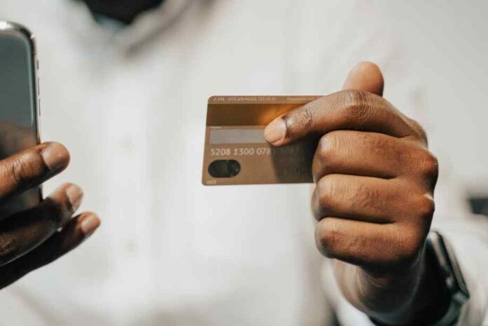 Vous avez donné vos coordonnées bancaires ? Voici ce qu’il faut faire immédiatement ! Vous avez donné vos coordonnées bancaires ? Voici ce qu’il faut faire immédiatement !